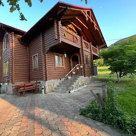 райський куточок Верховина